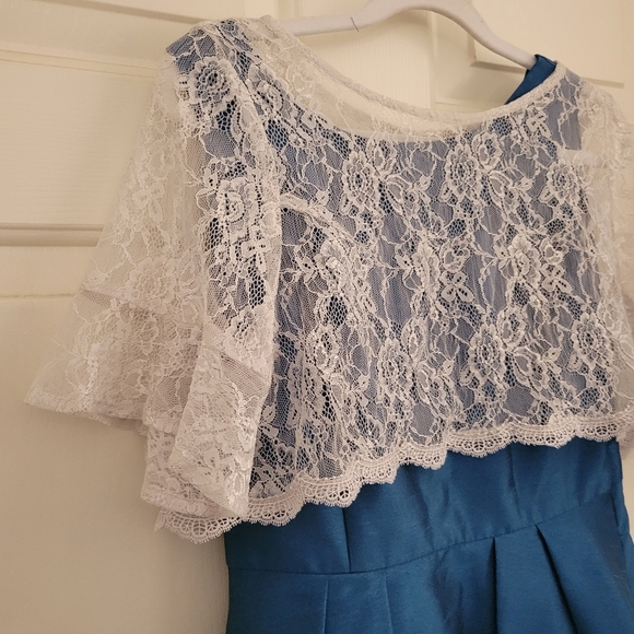 Axes Femme dress - Picture 2 of 13